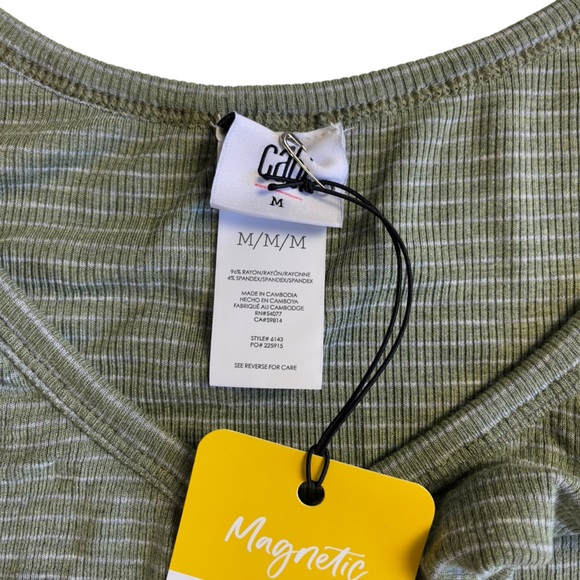 CABI WINK TANK IN OLIVE STRIPE #6143 - MEDIUM - NWT! - Picture 6 of 9